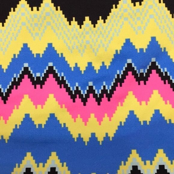 PILYQ Clara reversible Wave halter top. NWT - Picture 8 of 8